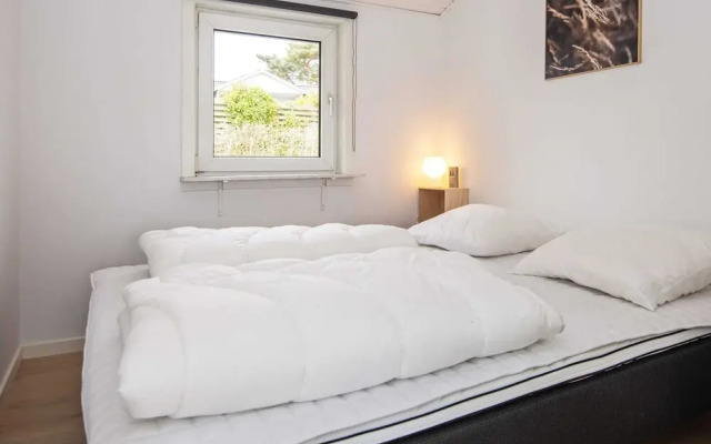 6 Person Holiday Home in Broager