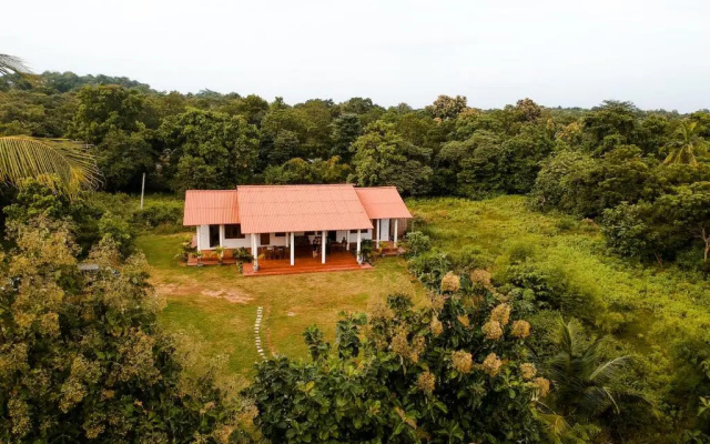 Ruins Villa