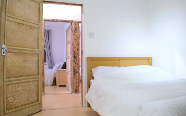 3 Bedroom Flat Sleeps 6 in Bethnal Green