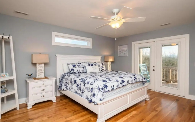 Beach 45 by Oak Island Accommodations