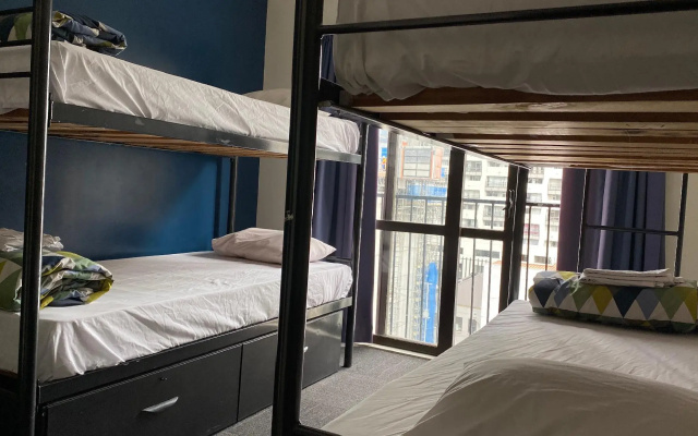 Nomads Auckland Backpackers