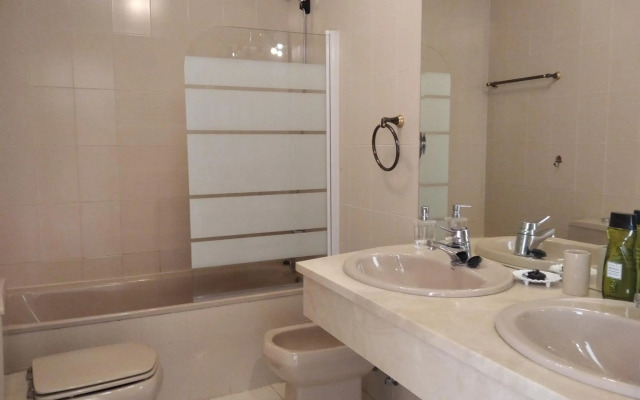 Casa Paseo del Tajo-CON PARKING GRATIS - 2 HABITACIONES