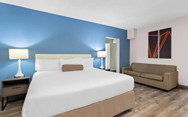 SureStay Plus by Best Western Windsor