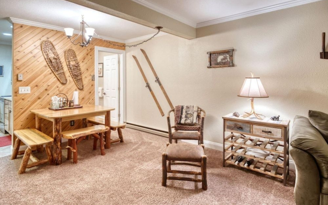 The Bear Den Condo by Redawning