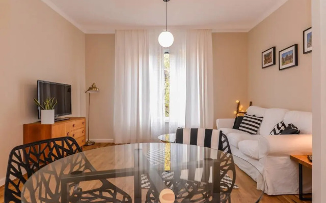 FM Luxury 2-BDR Apartment - Ccoellie