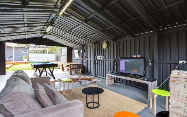 The Deck on Donalda