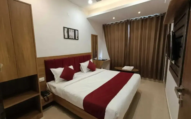 Hotel Raas Inn