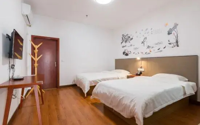 Holiday Inn Shanghai Dianhu (Zhujiajiao Scenic Area Ancient Town)