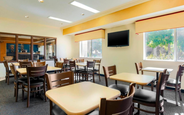 Fairfield Inn by Marriott Tracy
