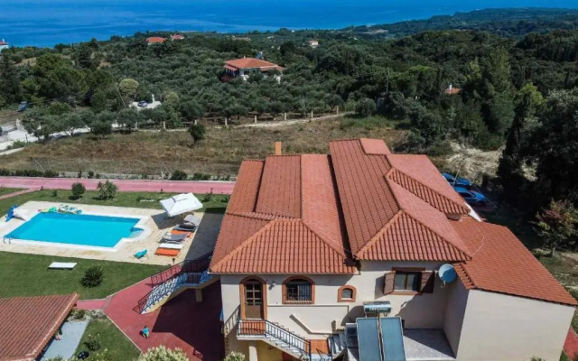 Kastro Villa with pool in Kyllini, Peloponnese