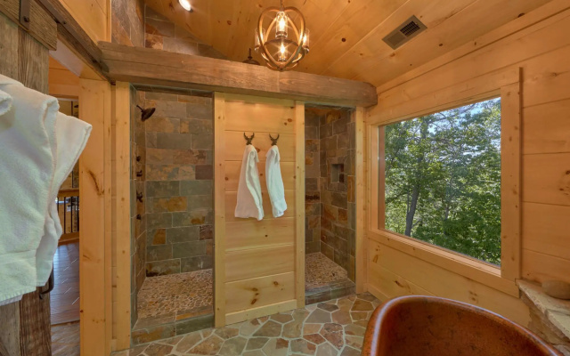 Copper Creek Lodge in Gatlinburg