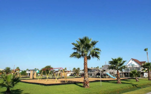 The Wooden Fin by Ryson Vacation Rentals