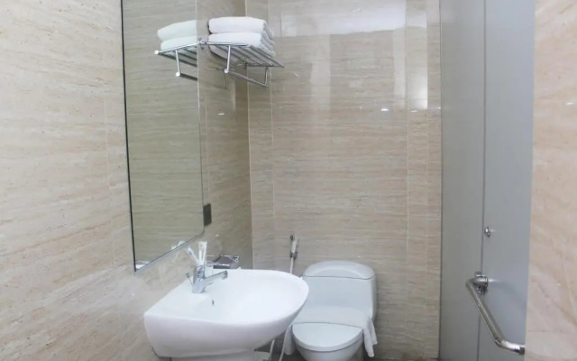 Thong's Inn - KNO Kualanamu Transit Hotel