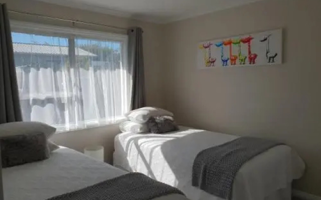 Rose Apartments Unit 1 Central Rotorua-Accommodation&Spa