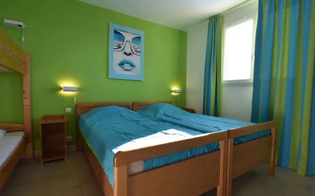 Air-conditioned villa with heated pool, guesthouse and stunning views