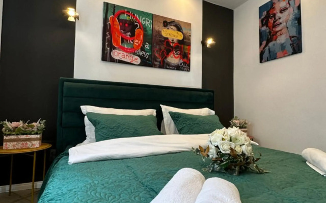 Anna Lux Apartment