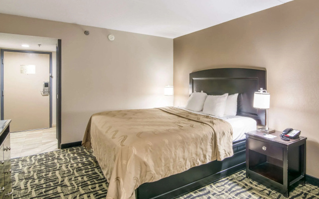 Quality Inn Rochester West