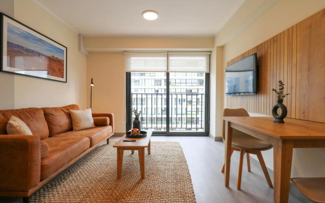 Authentic 2BR in San Isidro