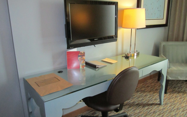 Crowne Plaza Lombard Downers Grove by IHG