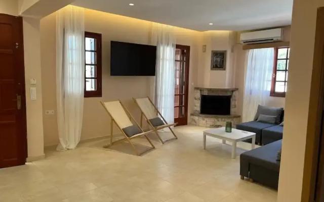 Amaryllis Beach House
