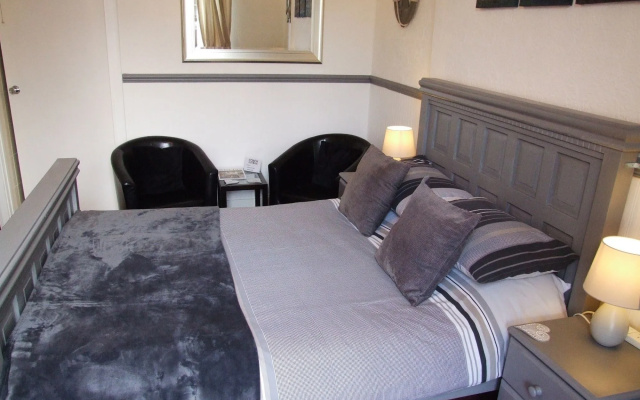 Coach Guest House