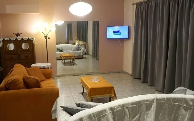 Lovely Modern Studio in Romanos Patras, Greece