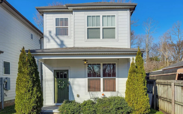 Retro Disco Haven Near Downtown Nash!