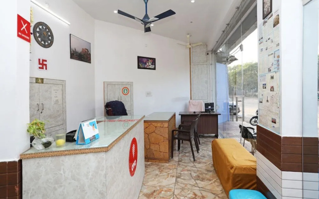 OYO 10610 Anand Guest House