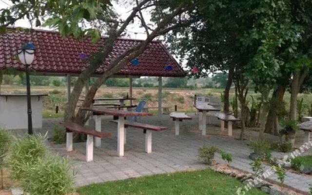Sabai Sabai Resort & Restaurant