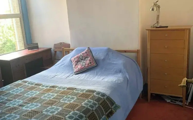 East London Apartmentsleeps2-garden-transportlinks