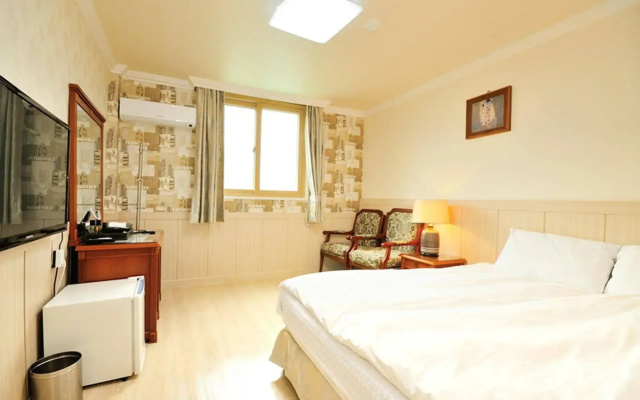 Chambord Hotel