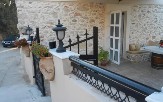 Eirini's Traditional House
