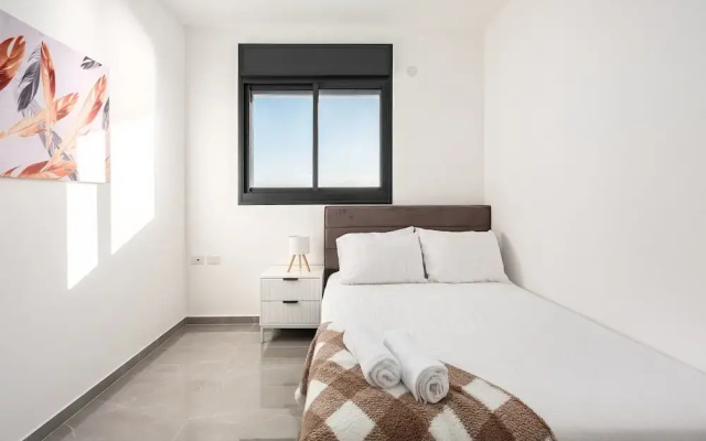 Prestige 4BR Breathtaking Sea Views