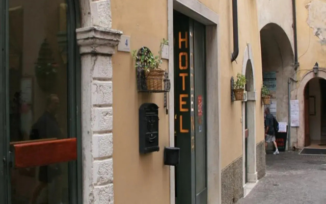 Hotel Modena