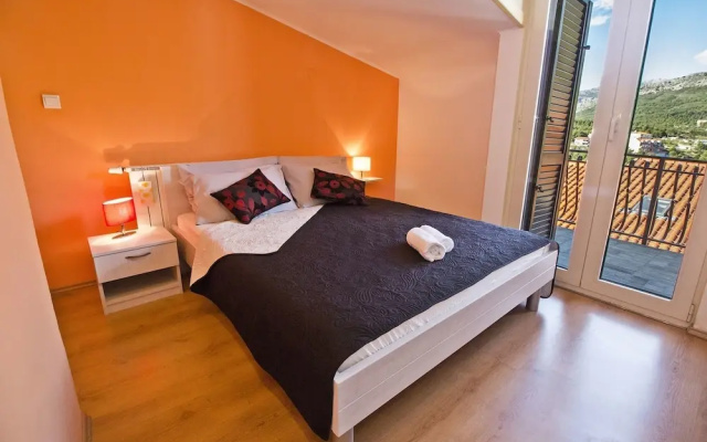 Luxurious Apartment in Dalmatia With Terrace