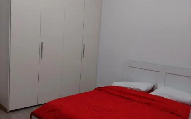 White house 3 bedroom City Center