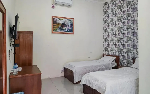 RedDoorz @ Tanakatto Homestay Waikabubak
