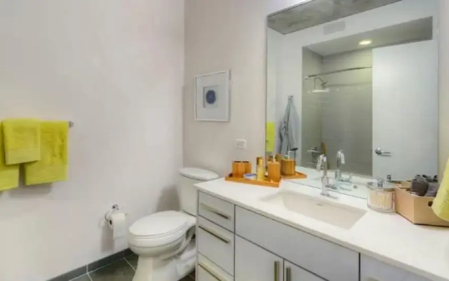 Beautiful 2 Bedrooms 2 Bathrooms Chicago Wells Ohio Apartment 4 Guests