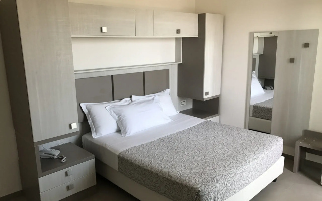 Hotel Caravel