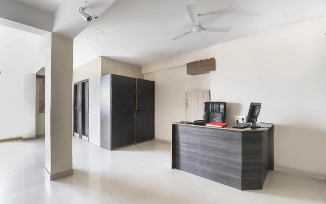 OYO 71410 Hotel Siddhi Inn