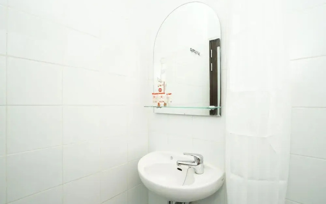 Oyo 473 Darmo Permai Guesthouse