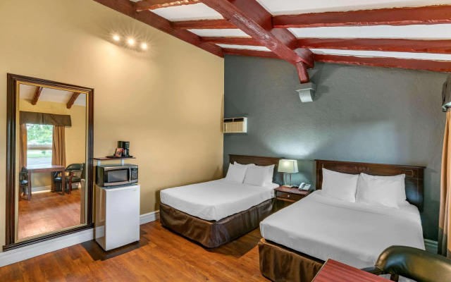 Econo Lodge Hotel Brossard