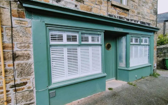 One of a Kind Luxury Studio Stay in Penzance (Adults Only)