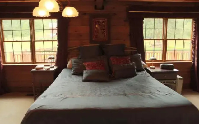 Maple Fork Lodge