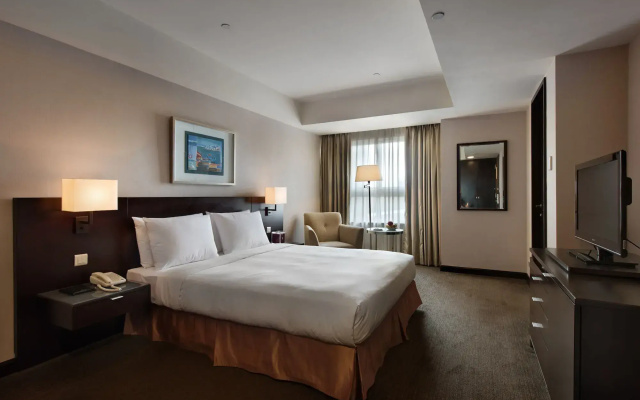Lakeshore Hotel Metropolis