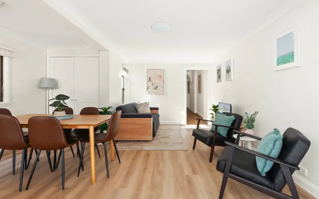 Stylish 2-bed House in Leichhardt