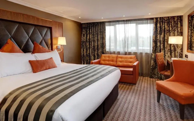 Best Western Frensham Pond Hotel