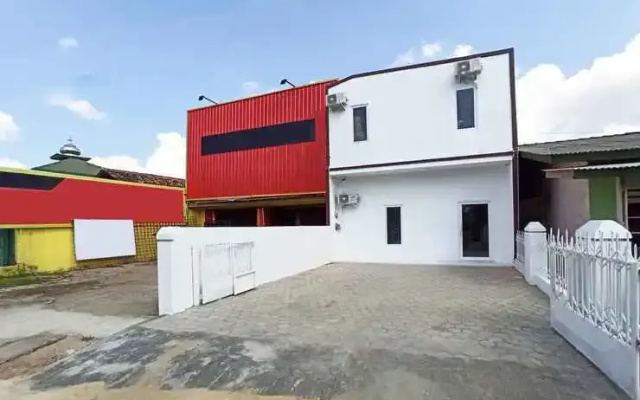 OYO 3695 33 Avenue