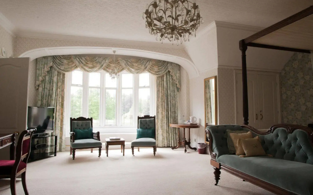Petwood Hotel