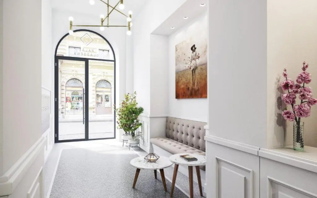 Palace Dlazdena Central Apartment - New Town